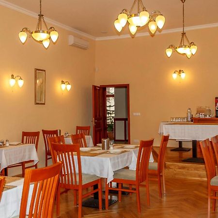 Hotel Pannon Panzió Mohács Esterno foto