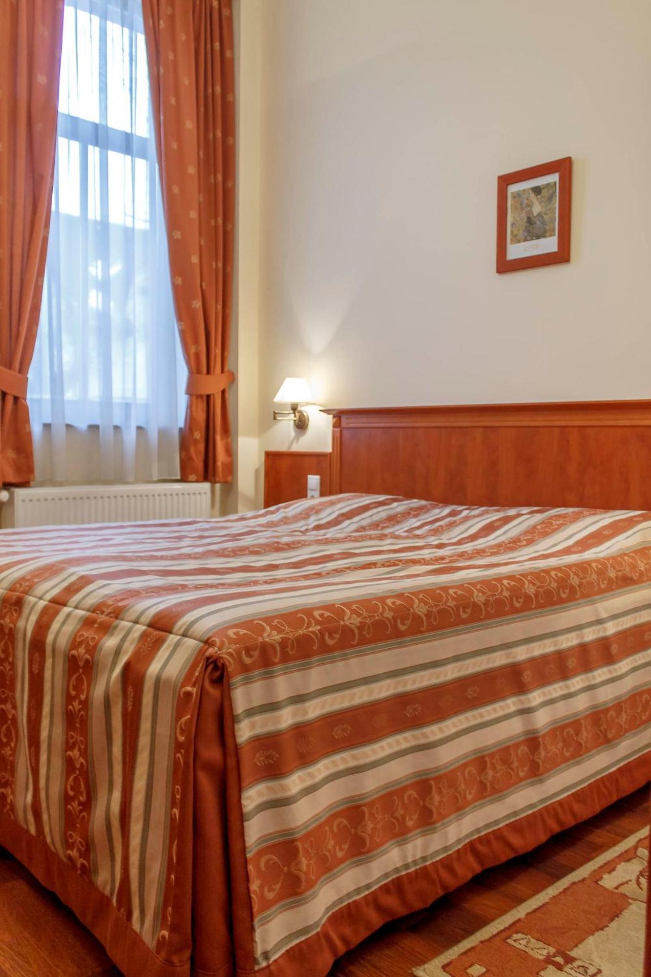 Hotel Pannon Panzió Mohács Esterno foto