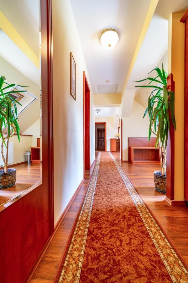 Hotel Pannon Panzió Mohács Esterno foto